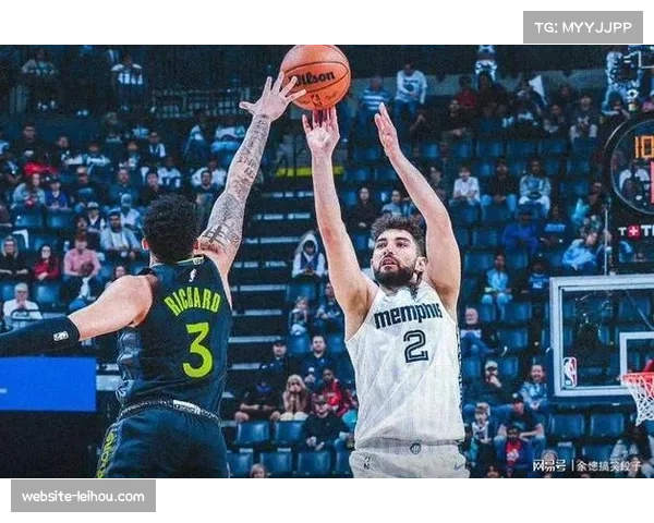 杰罗姆左肩挫伤能否出战存疑 灰熊替补后卫轮换深度面临考验